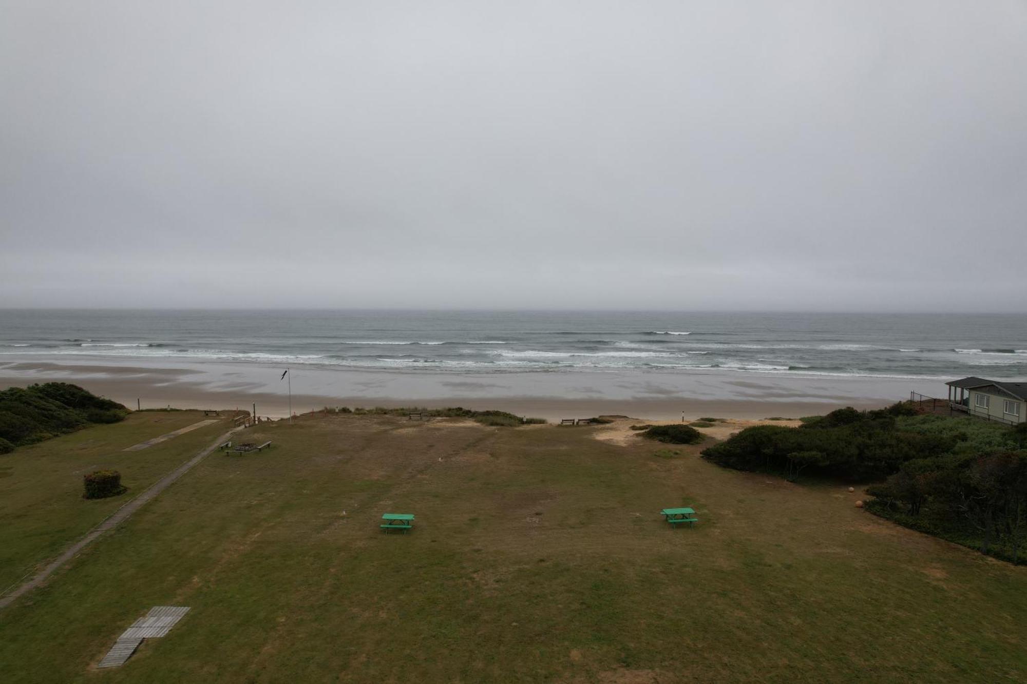 Tillicum Beach Motel - Formerly Deane'S Oceanfront Lodge Yachats Exterior photo